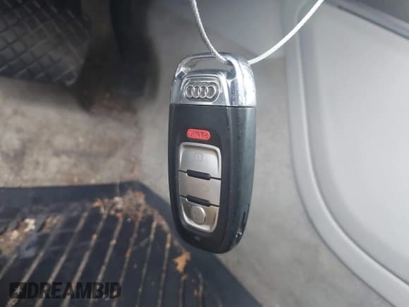 ✅ 2015 Audi A6 Prestige • VIN: WAUHGAFC4FN017933 • Lot: 42684341. Listed on IAAI with 121,921 mi. Free auction sales archive from the USA and detailed vehicle history report at DreamBid. Image 11.