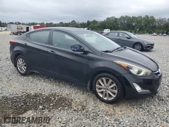 ✅ 2016 Hyundai Elantra SE • VIN: 5NPDH4AE1GH662064 • Lot: 82377525. Listed on Copart with 105,499 mi. Free auction sales archive from the USA and detailed vehicle history report at DreamBid. Image 4.