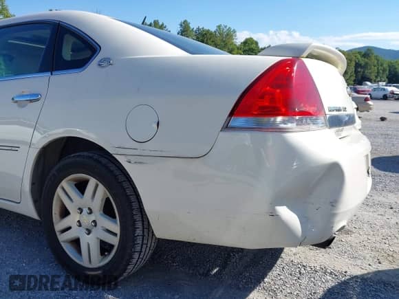 2007 Chevrolet Impala LTZ z VIN 2G1WU58R179249530, wystawiony jako IAAI lot #43093607 z przebiegiem 157 076 mil mil oraz . Historia ofert i sprzedaży dostępna na DreamBid. Obrazek 13.