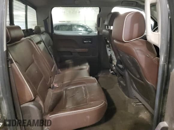 ✅ 2014 Chevrolet Silverado 1500 High Country • VIN: 3GCUKTEJ5EG324871 • Лот: 55596115. Опубликован ранее на Copart с пробегом 172 001 миль. Бесплатный доступ к архиву аукционных продаж из США и подробный отчёт об истории автомобиля на DreamBid. Изображение 10.