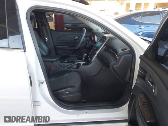 2015 Chevrolet Malibu LT with VIN 1G11C5SL8FF217794, listed as a IAAI auction lot 43337832 with 141,756 mi miles and . Bid and sale history available at DreamBid. Image 5.