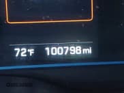 ✅ 2017 Hyundai Ioniq Blue • VIN: KMHC65LC1HU039615 • Lot: 40898673. Wystawiony na IAAI z przebiegiem 100 798 mil. Bezpłatny archiwum sprzedaży aukcyjnych z USA i szczegółowy raport historii pojazdu na DreamBid. Zdjęcie 16.