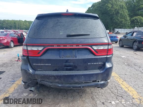 ✅ 2017 Dodge Durango Citadel • VIN: 1C4RDHEG7HC745998 • Lot: 43083405. Listed on IAAI with 142,031 mi. Free auction sales archive from the USA and detailed vehicle history report at DreamBid. Image 16.