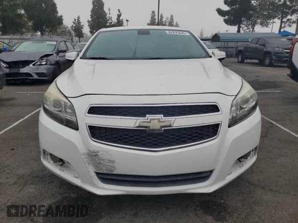 2013 Chevrolet Malibu LT z VIN 1G11E5SA0DF234644, wystawiony jako Copart lot #82295645 z przebiegiem 148 260 mil mil oraz Szkoda całkowita • Salvage title. Historia ofert i sprzedaży dostępna na DreamBid. Obrazek 5.