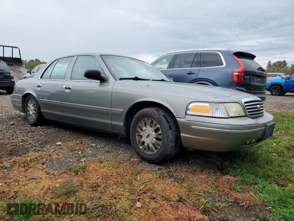 ✅ 2004 Ford Crown Victoria LX • VIN: 2FAFP74W24X130033 • Лот: 85669235. Опубликован ранее на Copart с пробегом 122 688 миль. Бесплатный доступ к архиву аукционных продаж из США и подробный отчёт об истории автомобиля на DreamBid. Изображение 4.