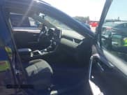 ✅ 2023 Toyota RAV4 XLE • VIN: 2T3W1RFV5PW263072 • Лот: 43250511. Опубликован ранее на IAAI с пробегом 36 670 миль. Бесплатный доступ к архиву аукционных продаж из США и подробный отчёт об истории автомобиля на DreamBid. Изображение 5.