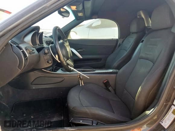 ✅ 2007 BMW Z4 3.0i • VIN: 4USBU33587LW71523 • Lot: 66721255. Wystawiony na Copart z przebiegiem 132 327 mil. Bezpłatny archiwum sprzedaży aukcyjnych z USA i szczegółowy raport historii pojazdu na DreamBid. Zdjęcie 7.