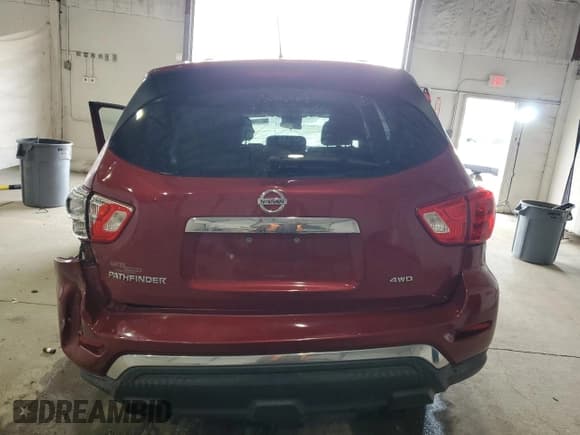 ✅ 2018 Nissan Pathfinder S • VIN: 5N1DR2MM9JC622091 • Лот: 85393515. Опубликован ранее на Copart с пробегом 144 047 миль. Бесплатный доступ к архиву аукционных продаж из США и подробный отчёт об истории автомобиля на DreamBid. Изображение 6.
