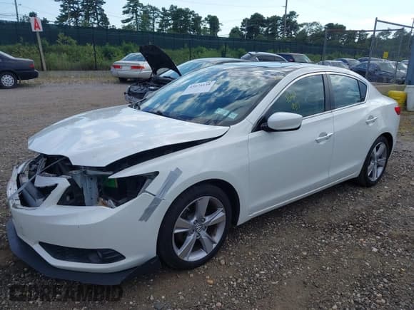 ✅ 2015 Acura ILX Premium • VIN: 19VDE1F52FE007343 • Лот: 43074118. Опубликован ранее на IAAI с пробегом 103 633 миль. Бесплатный доступ к архиву аукционных продаж из США и подробный отчёт об истории автомобиля на DreamBid. Изображение 2.