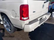 ✅ 2003 Cadillac Escalade • VIN: 1GYEK63NX3R318292 • Лот: 43428045. Опубликован ранее на IAAI с пробегом 218 911 миль. Бесплатный доступ к архиву аукционных продаж из США и подробный отчёт об истории автомобиля на DreamBid. Изображение 17.