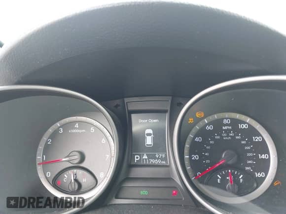 2014 Hyundai Santa Fe с VIN 5XYZU3LB0EG187445, выставлен на аукционе IAAI как лот 43295530 с пробегом 117 959 миль миль и . История ставок и продаж доступна на DreamBid. Изображение 7.