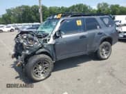 ✅ 2020 Toyota 4Runner SR5 • VIN: JTEBU5JR2L5809090 • Lot: 66068065. Wystawiony na Copart z przebiegiem 193 712 mil. Bezpłatny archiwum sprzedaży aukcyjnych z USA i szczegółowy raport historii pojazdu na DreamBid. Zdjęcie 1.