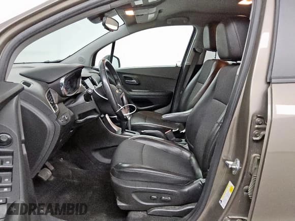 ✅ 2022 Chevrolet Trax LT • VIN: KL7CJPSM5NB541346 • Lot: 84195635. Listed on Copart with 39,792 mi. Free auction sales archive from the USA and detailed vehicle history report at DreamBid. Image 7.