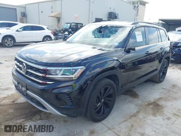 ✅ 2022 Volkswagen Atlas SE • VIN: 1V2WR2CA0NC528514 • Lot: 42403584. Listed on IAAI with 60,778 mi. Free auction sales archive from the USA and detailed vehicle history report at DreamBid. Image 2.