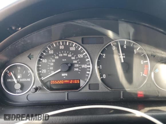 ✅ 2000 BMW Z3 2.8 • VIN: 4USCH3345YLF43292 • Лот: 59213365. Опубликован ранее на Copart с пробегом 55 220 миль. Бесплатный доступ к архиву аукционных продаж из США и подробный отчёт об истории автомобиля на DreamBid. Изображение 9.