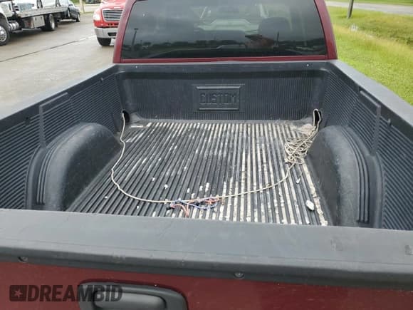 ✅ 2001 Chevrolet Silverado 1500 LS • VIN: 2GCEC19V611152680 • Лот: 75321654. Опубликован ранее на Copart с пробегом 177 875 миль. Бесплатный доступ к архиву аукционных продаж из США и подробный отчёт об истории автомобиля на DreamBid. Изображение 10.