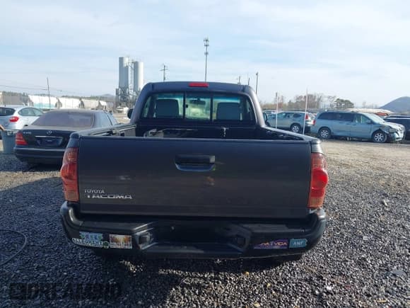 ✅ 2012 Toyota Tacoma • VIN: 5TFPX4EN7CX010901 • Лот: 41963689. Опубликован ранее на IAAI с пробегом 183 579 миль. Бесплатный доступ к архиву аукционных продаж из США и подробный отчёт об истории автомобиля на DreamBid. Изображение 17.