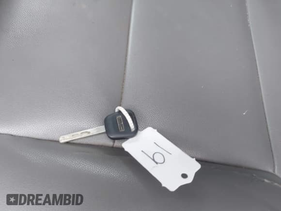 ✅ 2015 GMC Sierra 2500HD • VIN: 1GT22XE8XFZ113744 • Lot: 43418219. Listed on IAAI with 219,977 mi. Free auction sales archive from the USA and detailed vehicle history report at DreamBid. Image 11.