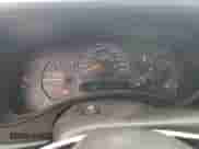 2005 Chevrolet Silverado 1500 LS z VIN 2GCEC19T051174209, wystawiony jako Copart lot #71969214 z przebiegiem 199 192 mil mil oraz Szkoda całkowita • Salvage title. Historia ofert i sprzedaży dostępna na DreamBid. Obrazek 9.