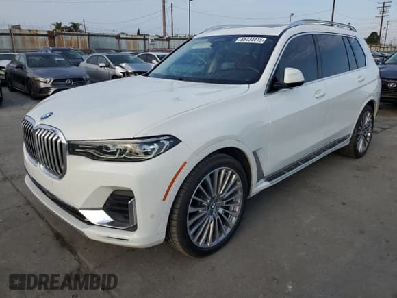 ✅ 2019 BMW X7 xDrive50i • VIN: 5UXCX4C54KLS38649 • Lot: 65434415. Wystawiony na Copart z przebiegiem 60 905 mil. Bezpłatny archiwum sprzedaży aukcyjnych z USA i szczegółowy raport historii pojazdu na DreamBid. Zdjęcie 1.