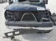 ✅ 2006 Chevrolet Silverado 2500HD LT1 • VIN: 1GCHC23D16F185881 • Lot: 44713115. Wystawiony na Copart z przebiegiem Nie podano. Bezpłatny archiwum sprzedaży aukcyjnych z USA i szczegółowy raport historii pojazdu na DreamBid. Zdjęcie 13.