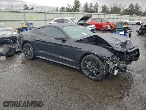 ✅ 2018 Ford Mustang EcoBoost • VIN: 1FA6P8TH5J5112079 • Lot: 94637065. Wystawiony na Copart z przebiegiem 64 319 mil. Bezpłatny archiwum sprzedaży aukcyjnych z USA i szczegółowy raport historii pojazdu na DreamBid. Zdjęcie 4.