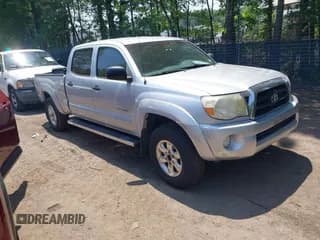 ✅ 2005 Toyota Tacoma PreRunner • VIN: 5TEKU72N05Z038222 • Lot: 42438336. Listed on IAAI with 180,411 mi. Free auction sales archive from the USA and detailed vehicle history report at DreamBid. Image 1.