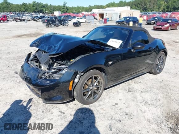 ✅ 2016 Mazda MX-5 Miata Grand Touring • VIN: JM1NDAD75G0114822 • Lot: 43070822. Listed on IAAI with 85,933 mi. Free auction sales archive from the USA and detailed vehicle history report at DreamBid. Image 17.