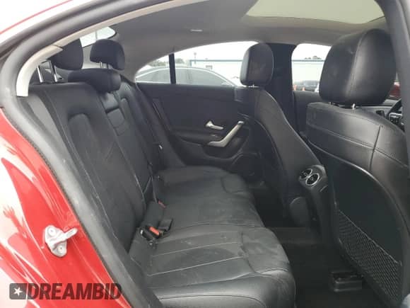 2021 Mercedes-Benz CLA 250 z VIN W1K5J4GB4MN184276, wystawiony jako Copart lot #68274425 z przebiegiem 36 726 mil mil oraz Szkoda całkowita • Salvage title. Historia ofert i sprzedaży dostępna na DreamBid. Obrazek 10.