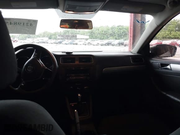 ✅ 2015 Volkswagen Jetta SE • VIN: 3VWD17AJ9FM271575 • Lot: 42198458. Listed on IAAI with 122,161 mi. Free auction sales archive from the USA and detailed vehicle history report at DreamBid. Image 13.