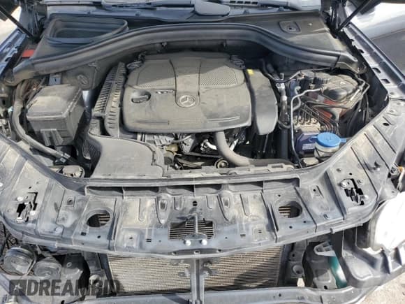 ✅ 2015 Mercedes-Benz M 350 • VIN: 4JGDA5HB5FA492041 • Lot: 92425565. Wystawiony na Copart z przebiegiem 88 373 mil. Bezpłatny archiwum sprzedaży aukcyjnych z USA i szczegółowy raport historii pojazdu na DreamBid. Zdjęcie 11.