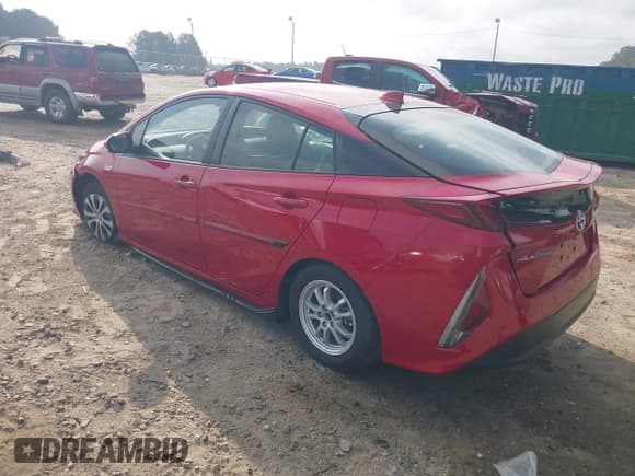 ✅ 2021 Toyota Prius LE • VIN: JTDKAMFP7M3196590 • Lot: 43011141. Wystawiony na IAAI z przebiegiem 85 745 mil. Bezpłatny archiwum sprzedaży aukcyjnych z USA i szczegółowy raport historii pojazdu na DreamBid. Zdjęcie 3.