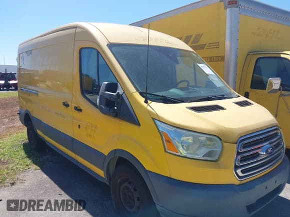 ✅ 2015 Ford Transit Cargo • VIN: 1FTNR2CM3FKA74886 • Lot: 41816951. Listed on IAAI with 134,520 mi. Free auction sales archive from the USA and detailed vehicle history report at DreamBid. Image 1.