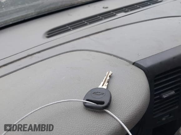 ✅ 2013 Chevrolet Silverado 1500 LS • VIN: 1GCRCREA5DZ272632 • Lot: 43510830. Listed on IAAI with 86,640 mi. Free auction sales archive from the USA and detailed vehicle history report at DreamBid. Image 11.