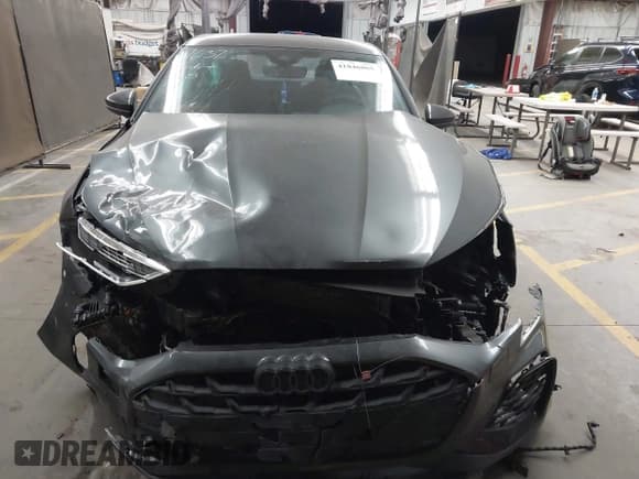 ✅ 2025 Audi S3 Premium Plus • VIN: WAUH5DGY3SA033639 • Lot: 41846005. Wystawiony na IAAI z przebiegiem Nie podano. Bezpłatny archiwum sprzedaży aukcyjnych z USA i szczegółowy raport historii pojazdu na DreamBid. Zdjęcie 13.