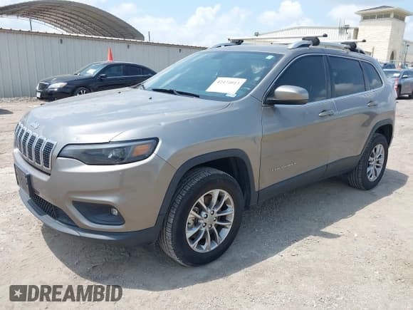 ✅ 2019 Jeep Cherokee Altitude • VIN: 1C4PJMLX3KD105008 • Lot: 42474013. Listed on IAAI with 82,122 mi. Free auction sales archive from the USA and detailed vehicle history report at DreamBid. Image 2.