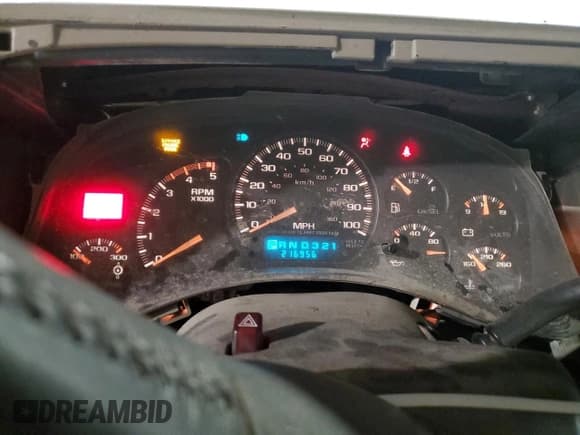 ✅ 2002 GMC Sierra 2500HD SLE • VIN: 1GTHK231X2F180763 • Lot: 42344945. Wystawiony na Copart z przebiegiem 216 956 mil. Bezpłatny archiwum sprzedaży aukcyjnych z USA i szczegółowy raport historii pojazdu na DreamBid. Zdjęcie 9.