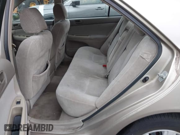 ✅ 2004 Toyota Camry LE • VIN: 4T1BE32K14U859389 • Lot: 41879442. Listed on IAAI with 177,929 mi. Free auction sales archive from the USA and detailed vehicle history report at DreamBid. Image 8.