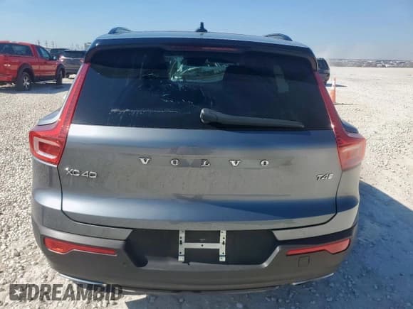 ✅ 2019 Volvo XC40 R-Design • VIN: YV4AC2HM7K2106237 • Lot: 89909165. Listed on Copart with 34,129 mi. Free auction sales archive from the USA and detailed vehicle history report at DreamBid. Image 6.