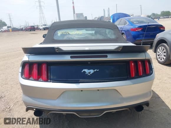 ✅ 2016 Ford Mustang EcoBoost Premium • VIN: 1FATP8UH3G5299901 • Lot: 42676095. Wystawiony na IAAI z przebiegiem 94 872 mil. Bezpłatny archiwum sprzedaży aukcyjnych z USA i szczegółowy raport historii pojazdu na DreamBid. Zdjęcie 17.