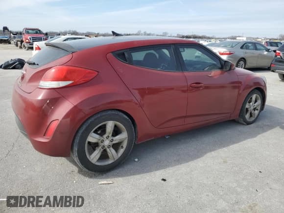 ✅ 2014 Hyundai Veloster • VIN: KMHTC6AD4EU211609 • Lot: 45194775. Wystawiony na Copart z przebiegiem 67 081 mil. Bezpłatny archiwum sprzedaży aukcyjnych z USA i szczegółowy raport historii pojazdu na DreamBid. Zdjęcie 3.