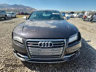 ✅ 2014 Audi S7 Prestige • VIN: WAUW2BFC7EN040925 • Lot: 84948295. Listed on Copart with 102,259 mi. Free auction sales archive from the USA and detailed vehicle history report at DreamBid. Image 5.