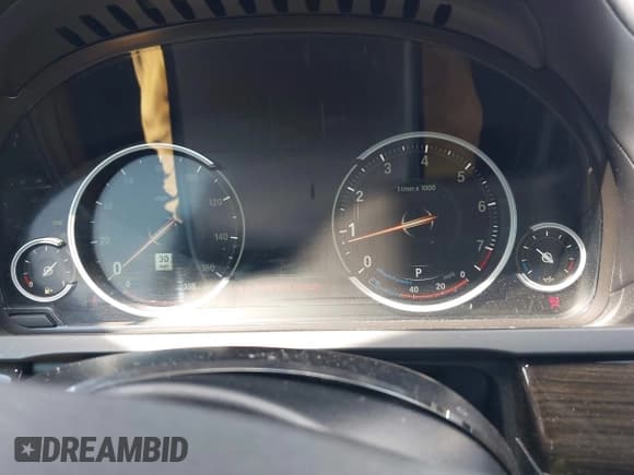 ✅ 2015 BMW 7 Series 750i • VIN: WBAYA8C56FGK19760 • Lot: 43349584. Wystawiony na IAAI z przebiegiem 169 085 mil. Bezpłatny archiwum sprzedaży aukcyjnych z USA i szczegółowy raport historii pojazdu na DreamBid. Zdjęcie 7.