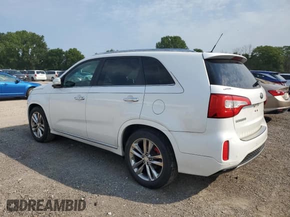 ✅ 2015 Kia Sorento SX • VIN: 5XYKW4A79FG603395 • Lot: 68133525. Wystawiony na Copart z przebiegiem 106 619 mil. Bezpłatny archiwum sprzedaży aukcyjnych z USA i szczegółowy raport historii pojazdu na DreamBid. Zdjęcie 2.