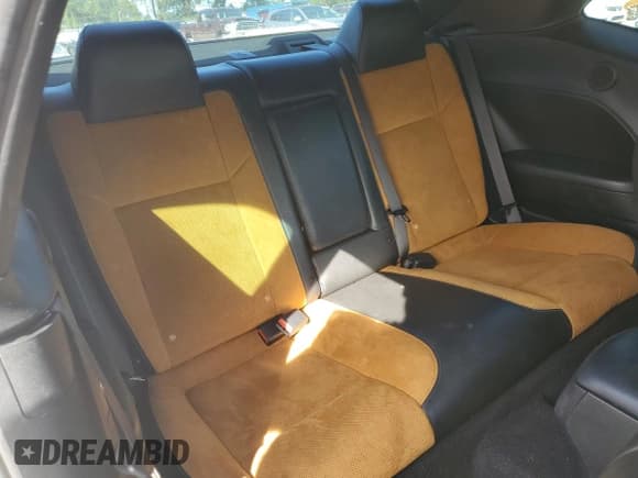 ✅ 2021 Dodge Challenger R/T Scat Pack • VIN: 2C3CDZFJ3MH655104 • Лот: 82658575. Опубликован ранее на Copart с пробегом 70 161 миль. Бесплатный доступ к архиву аукционных продаж из США и подробный отчёт об истории автомобиля на DreamBid. Изображение 10.