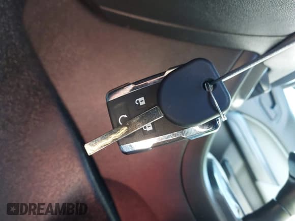 ✅ 2016 Chevrolet Colorado 2WD WT • VIN: 1GCHSBE3XG1193810 • Лот: 43649071. Опубликован ранее на IAAI с пробегом 84 766 миль. Бесплатный доступ к архиву аукционных продаж из США и подробный отчёт об истории автомобиля на DreamBid. Изображение 11.