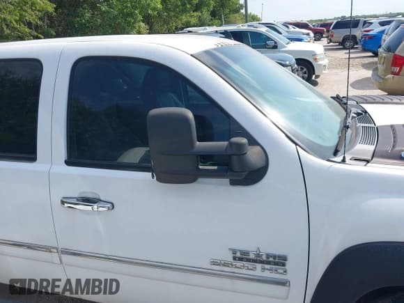 ✅ 2014 Chevrolet Silverado 2500HD LT • VIN: 1GC1KXCG1EF131636 • Lot: 43112265. Listed on IAAI with 309,813 mi. Free auction sales archive from the USA and detailed vehicle history report at DreamBid. Image 13.