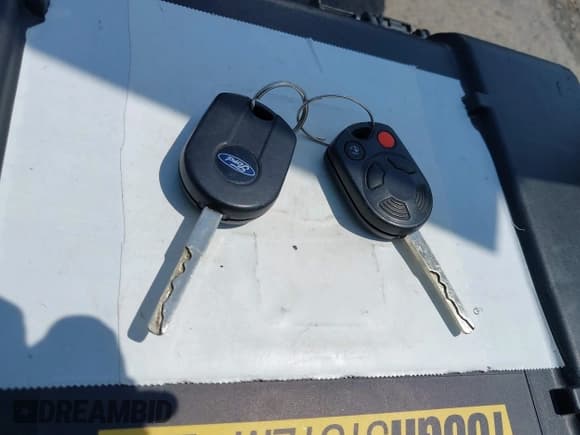 ✅ 2014 Ford Transit Connect • VIN: NM0LE7FX6E1145599 • Lot: 42575605. Listed on IAAI with 130,441 mi. Free auction sales archive from the USA and detailed vehicle history report at DreamBid. Image 11.