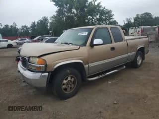 ✅ 1999 GMC Sierra 1500 SLE • VIN: 1GTEK19T0XE523549 • Лот: 62088315. Опубликован ранее на Copart с пробегом 141 472 миль. Бесплатный доступ к архиву аукционных продаж из США и подробный отчёт об истории автомобиля на DreamBid. Изображение 1.