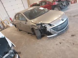 ✅ 2011 Mazda 3 i Touring • VIN: JM1BL1VG3B1406377 • Lot: 43249221. Wystawiony na IAAI z przebiegiem 114 736 mil. Bezpłatny archiwum sprzedaży aukcyjnych z USA i szczegółowy raport historii pojazdu na DreamBid. Zdjęcie 1.